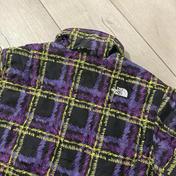 The North Face Women’s Puffer Jacket Size L Purple Yellow Plaid Insulated LT Gym - Picture 8 of 11